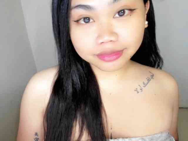 HeavenlyAshleyxx Live Webcam on BongaCams