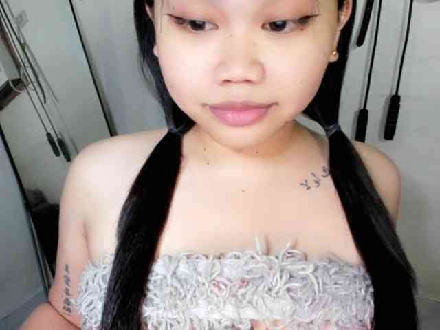 Perky_Ashley