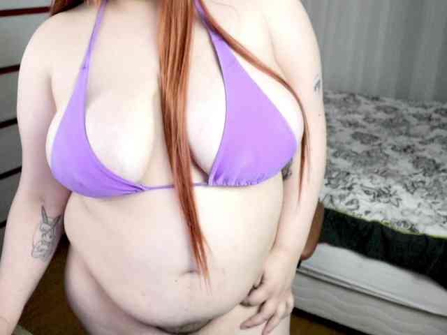 SweetSuika webcam