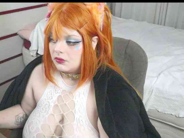 SweetSuika webcam