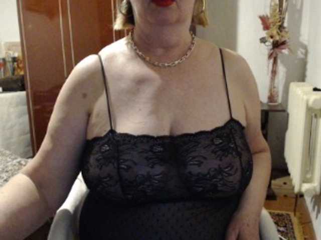 Secretfox's BongaCams show and profile