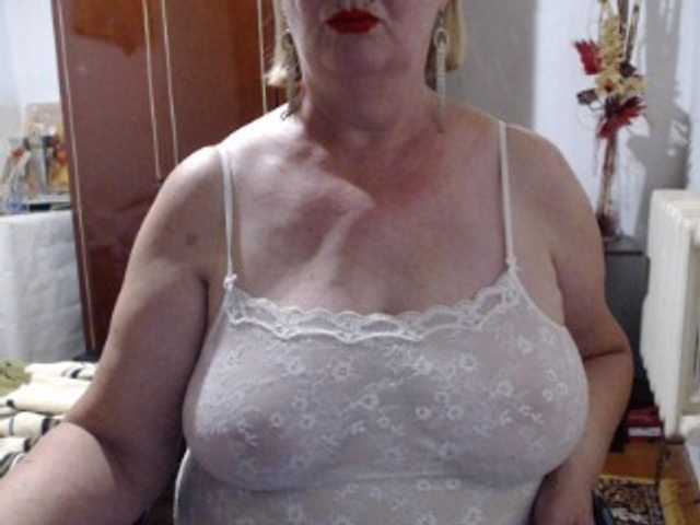 Secretfox live cam on BongaCams