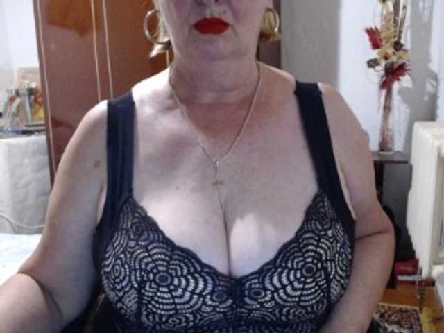 Secretfox live cam on BongaCams