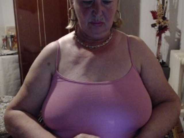 Secretfox live cam on BongaCams