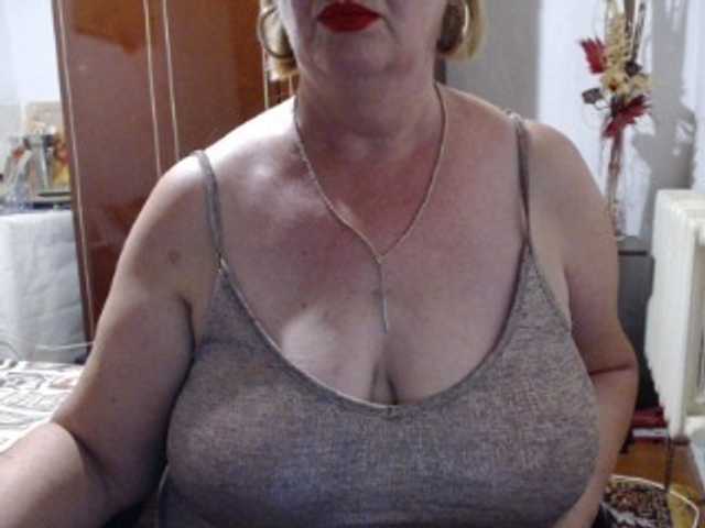 Secretfox live cam on BongaCams