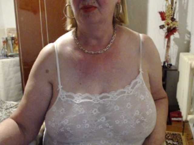 Secretfox live cam on BongaCams