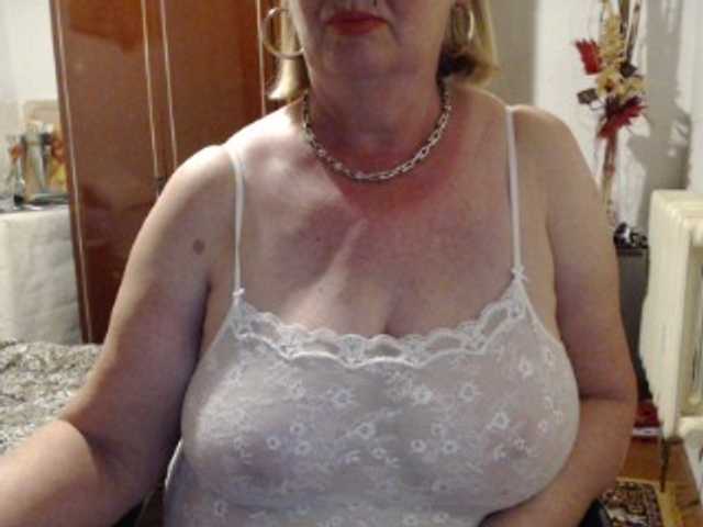 Secretfox live cam on BongaCams
