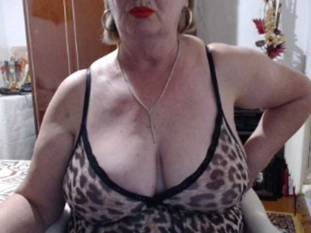 Secretfox live cam on BongaCams