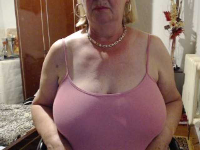 Secretfox live cam on BongaCams
