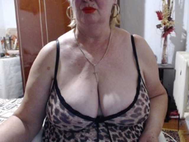 Secretfox live cam on BongaCams