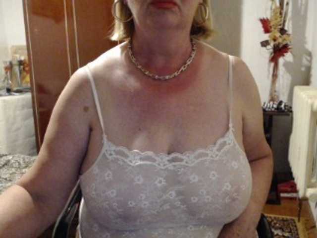 Secretfox live cam on BongaCams