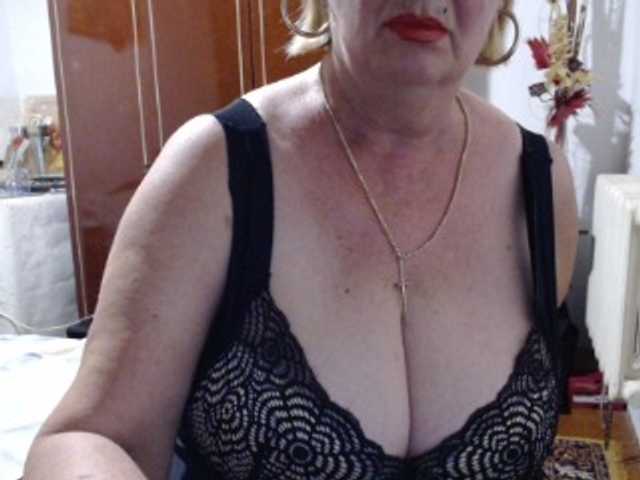 Secretfox live cam on BongaCams