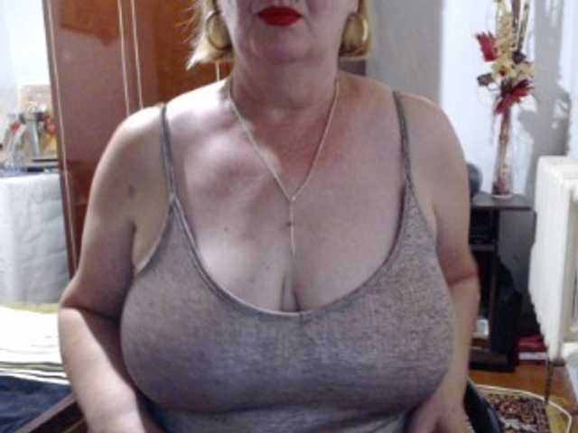 Secretfox live cam on BongaCams