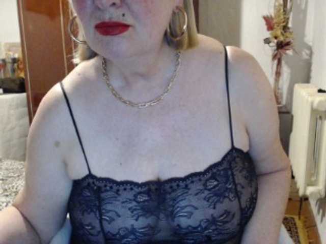 Secretfox's BongaCams show and profile