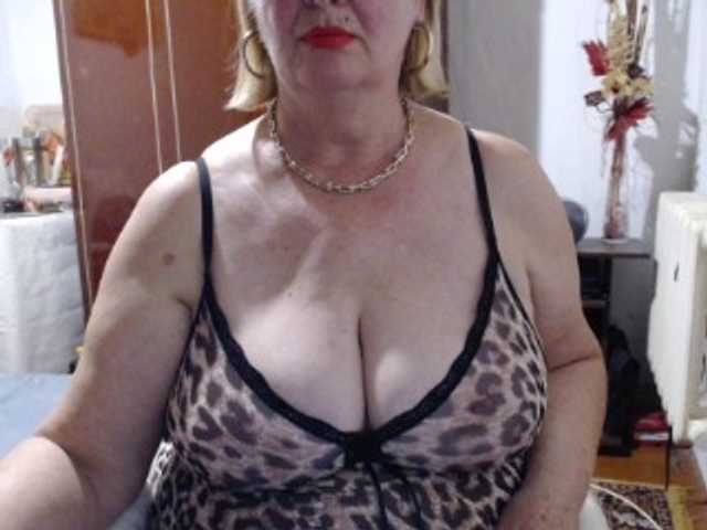 Secretfox live cam on BongaCams