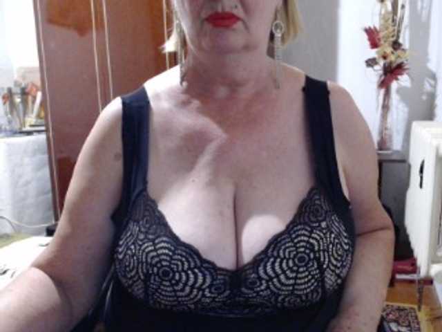 Secretfox live cam on BongaCams
