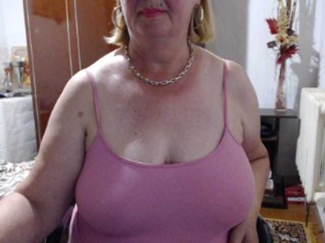 Secretfox live cam on BongaCams
