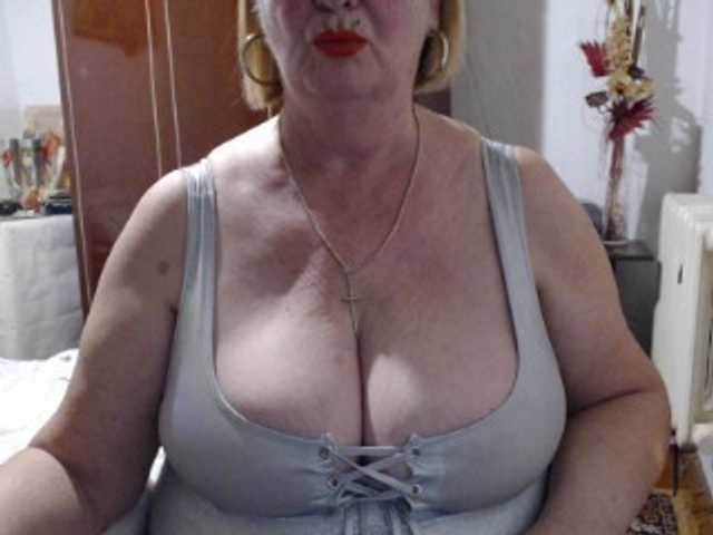 Secretfox live cam on BongaCams
