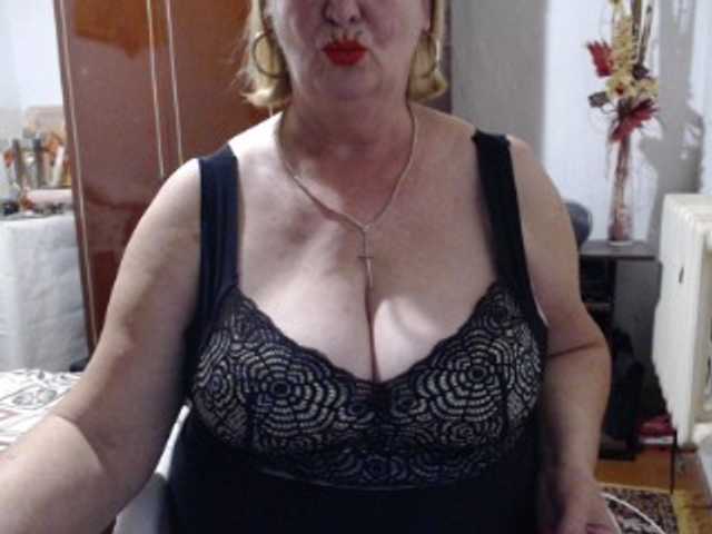 Secretfox, en directo ahora en BongaCams