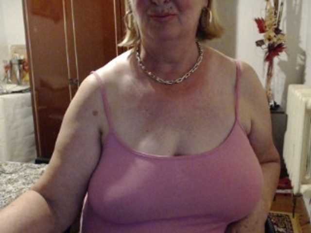 Secretfox live cam on BongaCams