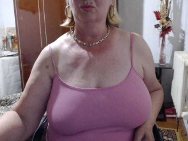 Secretfox live cam on BongaCams