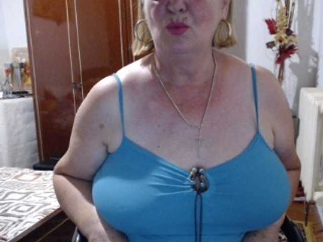 Secretfox live cam on BongaCams