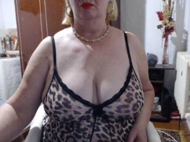 Secretfox live cam on BongaCams