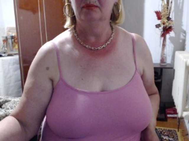 Secretfox live cam on BongaCams