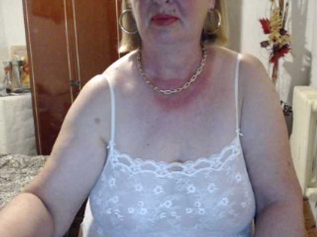 Secretfox live cam on BongaCams