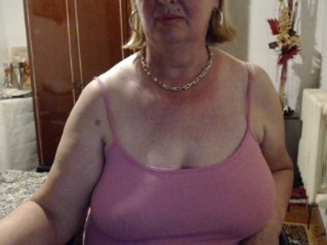 Secretfox live cam on BongaCams