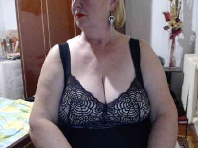 Secretfox's webcam live show