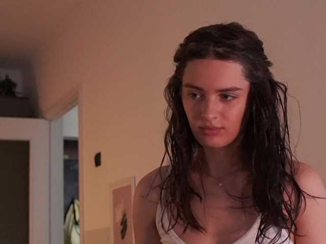 EmmSee live cam on BongaCams
