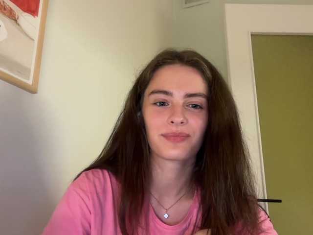 EmmSee live cam on BongaCams