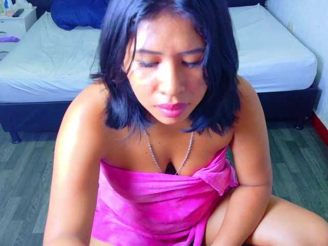tiny-veronica live cam on BongaCams
