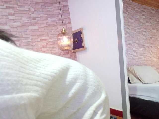 tiny-veronica live cam on BongaCams