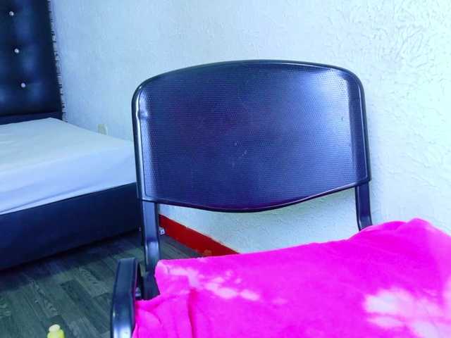 tiny-veronica live cam on BongaCams