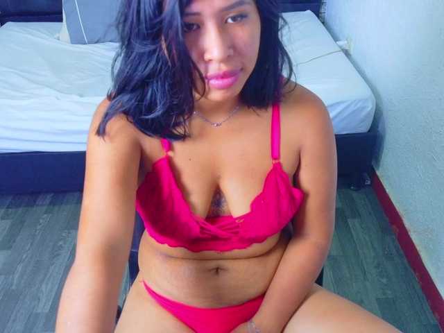 tiny-veronica's BongaCams show and profile