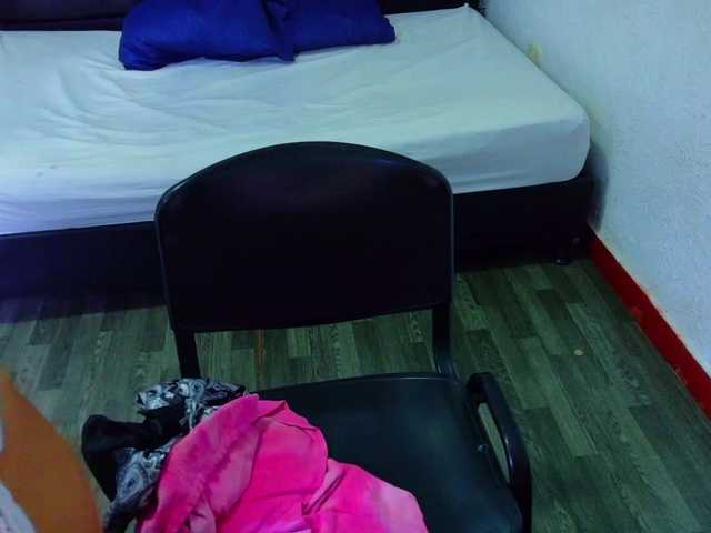 tiny-veronica live cam on BongaCams