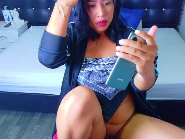 tiny-veronica live cam on BongaCams