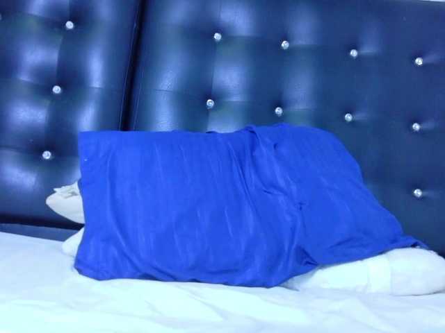 tiny-veronica live cam on BongaCams