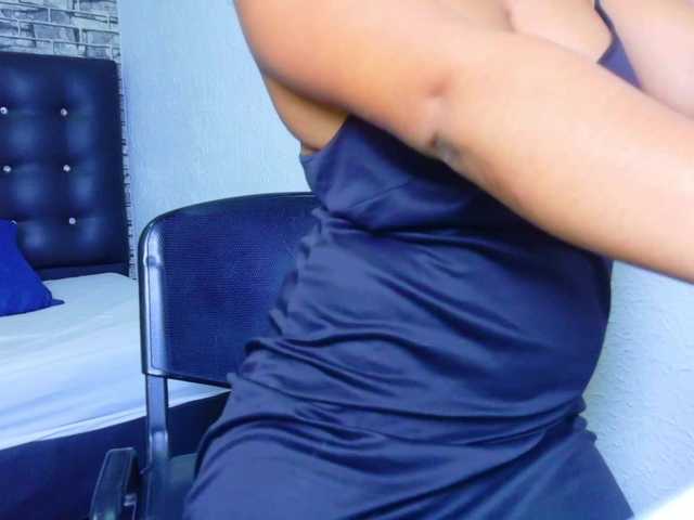 tiny-veronica live cam on BongaCams