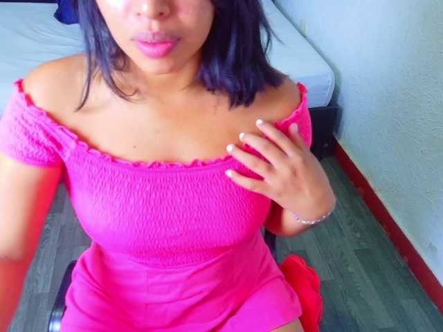 tiny-veronica live cam on BongaCams