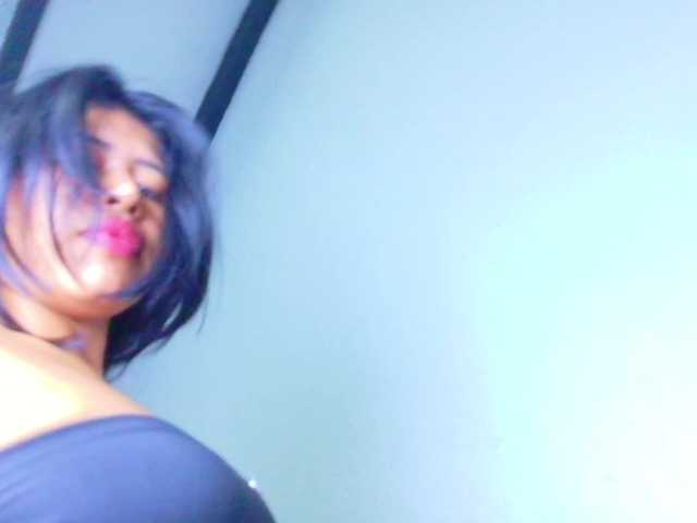 tiny-veronica live cam on BongaCams