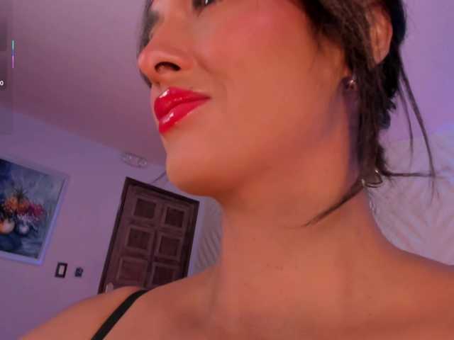 SofiaReyes1 live cam on BongaCams