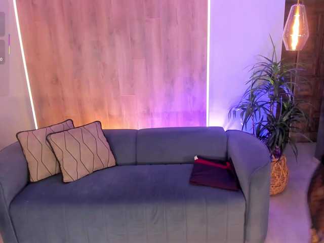 SofiaReyes1 live cam on BongaCams