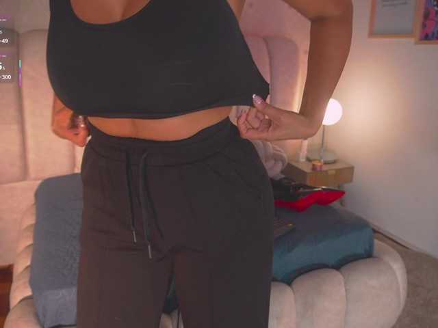 SofiaReyes1 live cam preview