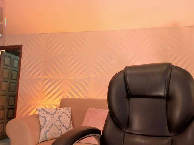 SofiaReyes1 live cam on BongaCams