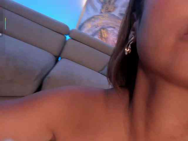 SofiaReyes1 webcam
