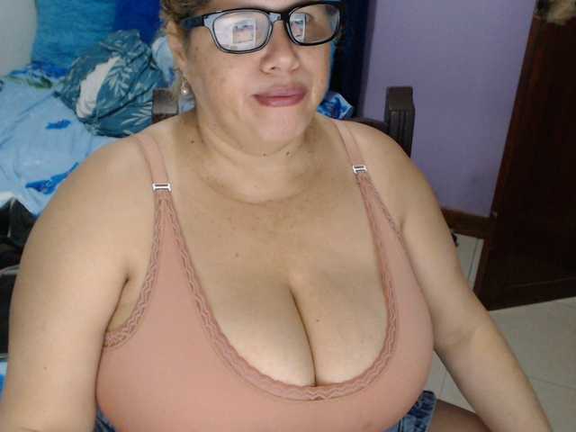 ElizabethTaylor8 live webcam show