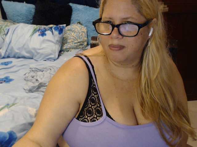 ElizabethTaylor8 live cam